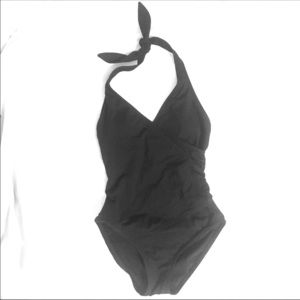 ☀️ Anne Cole Flattering One Piece